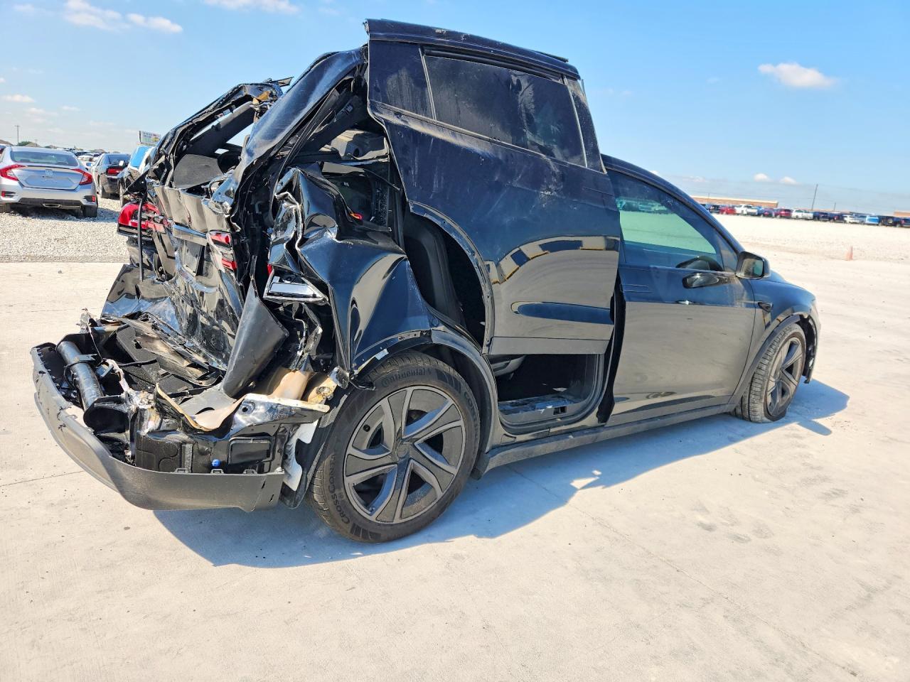 2026 Tesla Model X - Фото 3