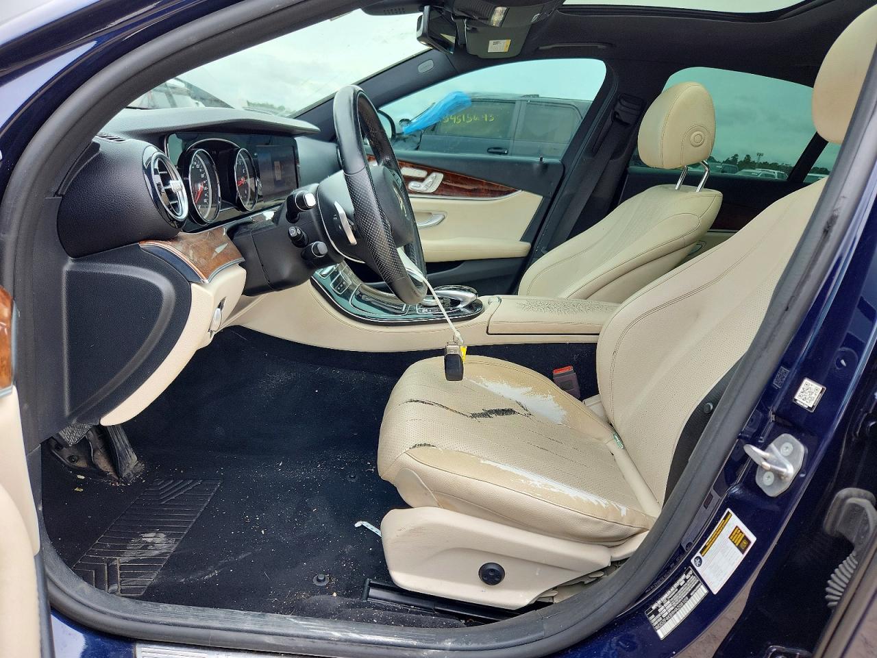2017 Mercedes-Benz E 300 4Matic - Image 7