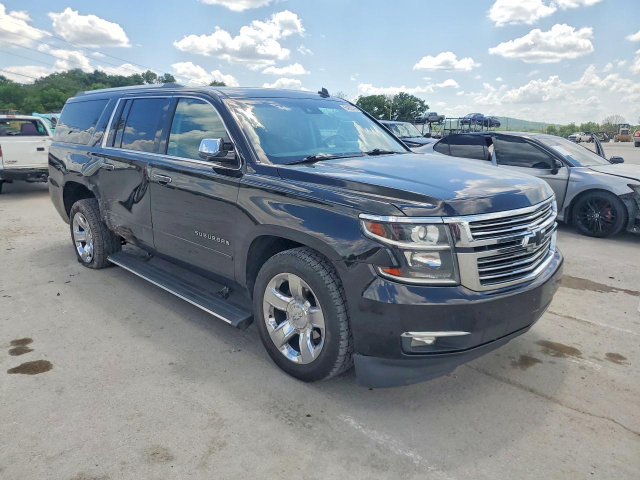 2015 Chevrolet Suburban K1500 Ltz - Image 4