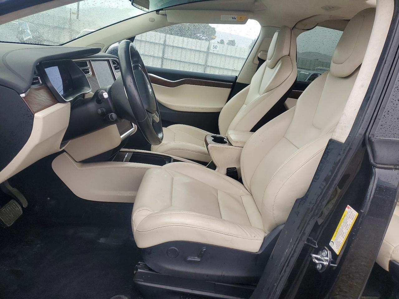 2017 Tesla Model X - Фото 7