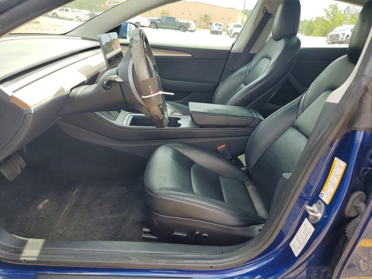 2022 Tesla Model 3 - Image 7