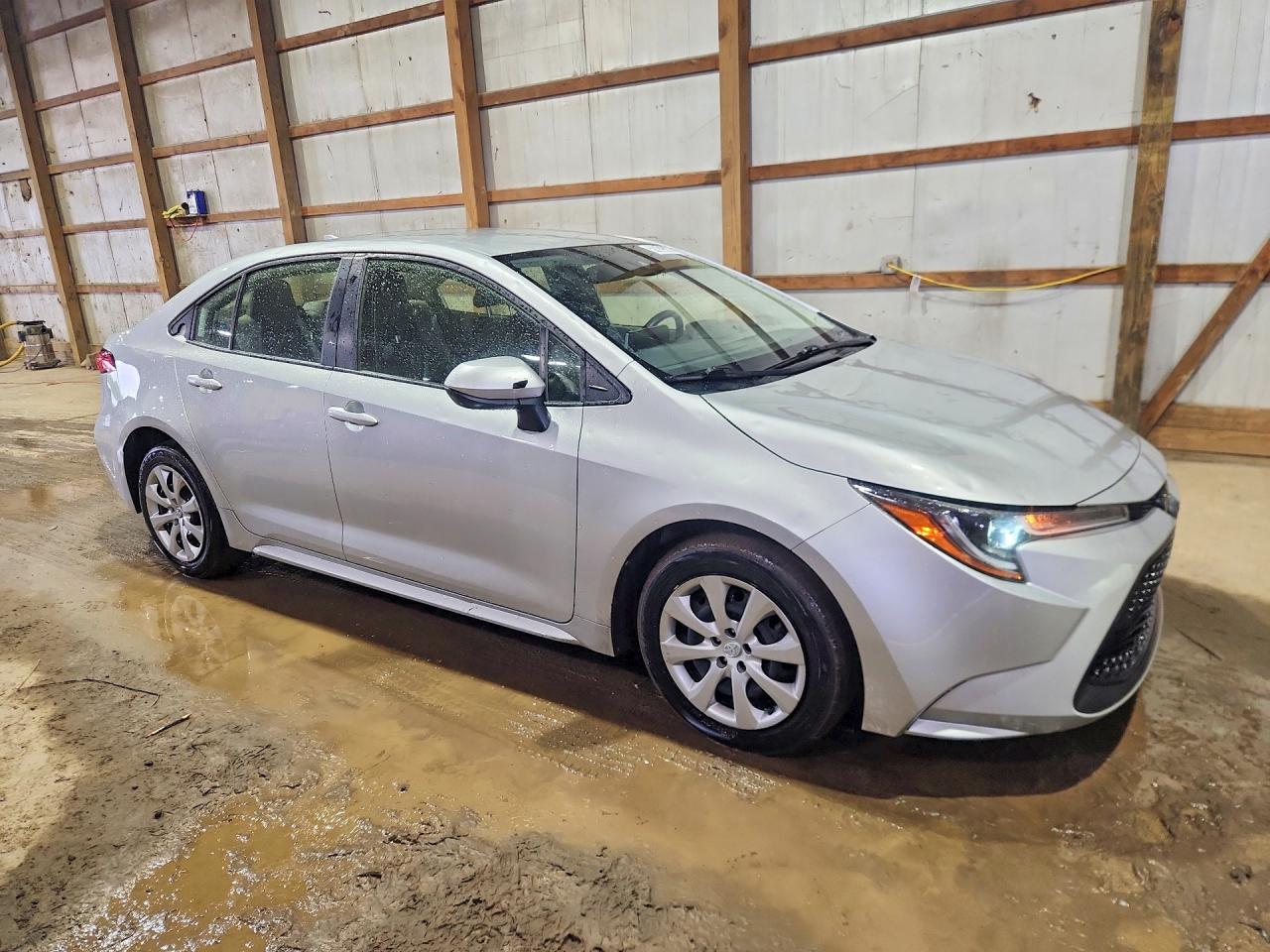 2020 Toyota Corolla Le - Фото 4