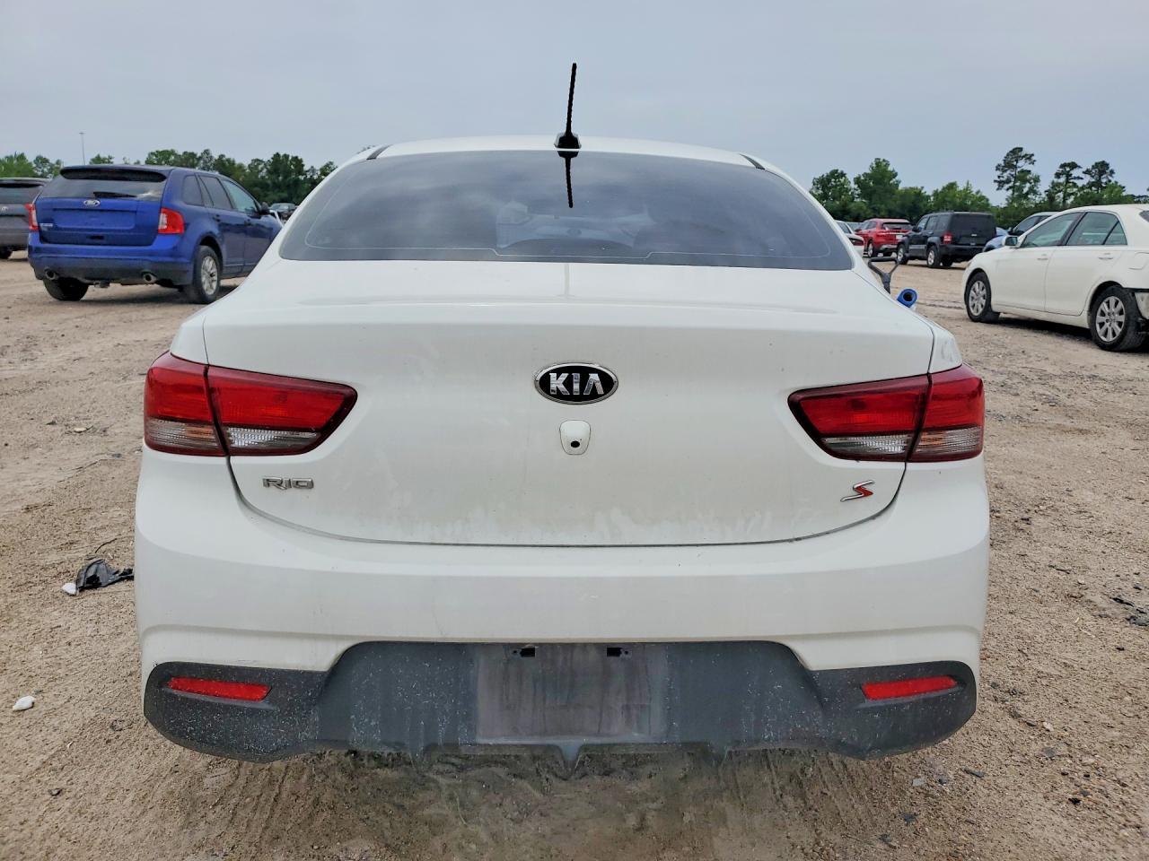 2020 Kia Rio S - Image 6