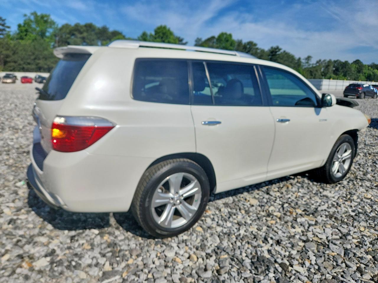 2010 Toyota Highlander Limited - Image 3