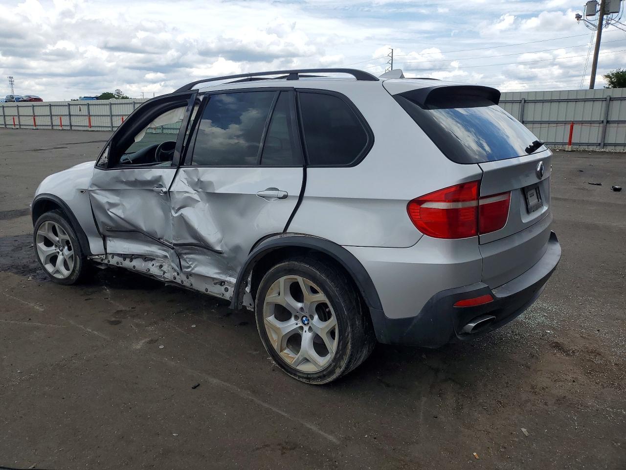 2008 BMW X5 4.8I - Фото 2