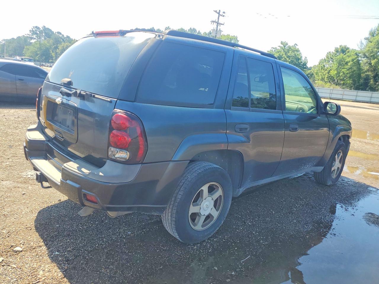 2005 Chevrolet Trailblazer Ls - Фото 3