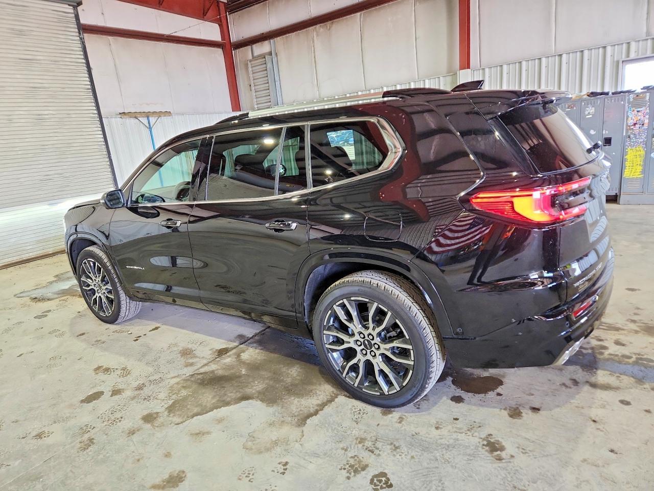 2026 GMC Acadia Denali Ultimate - Фото 2