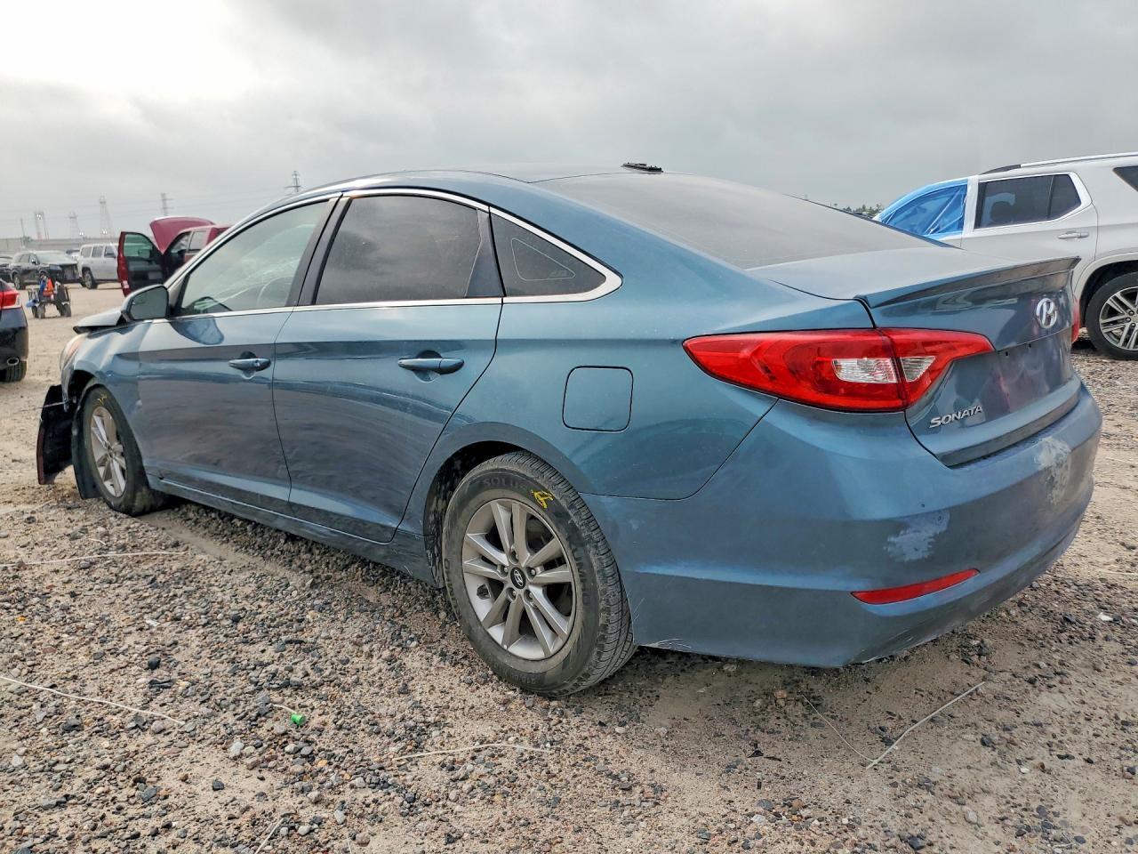 2016 Hyundai Sonata Se - Фото 2