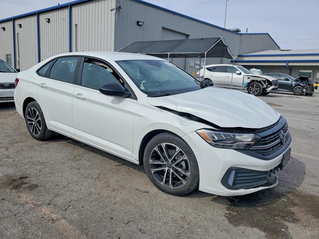 2024 Volkswagen Jetta Sport - Image 4