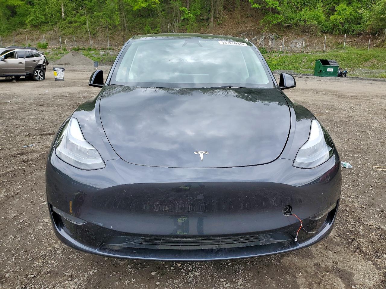 2024 Tesla Model Y - Фото 5