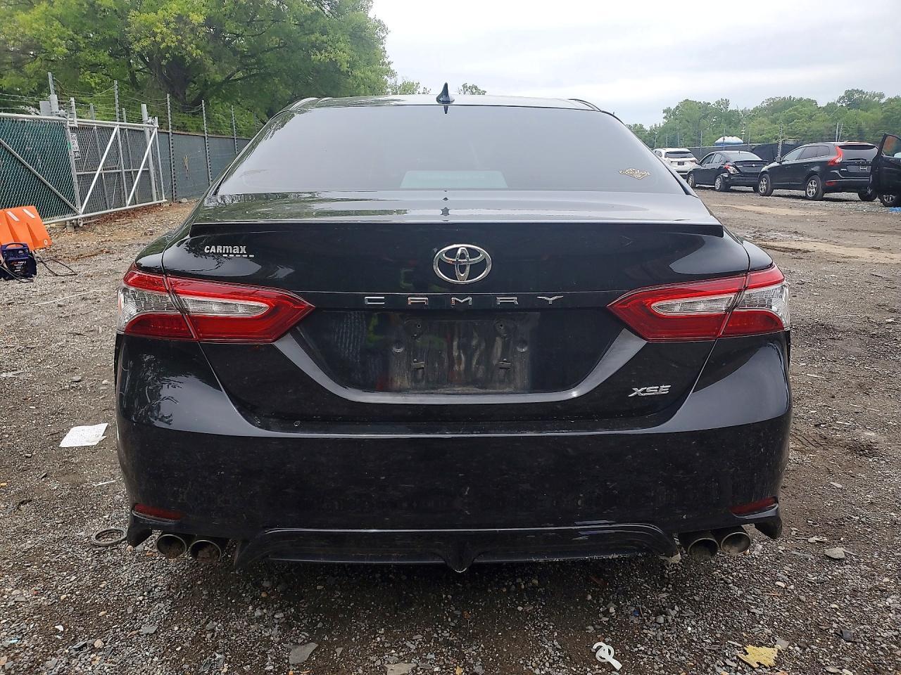 2020 Toyota Camry Xse - Фото 6