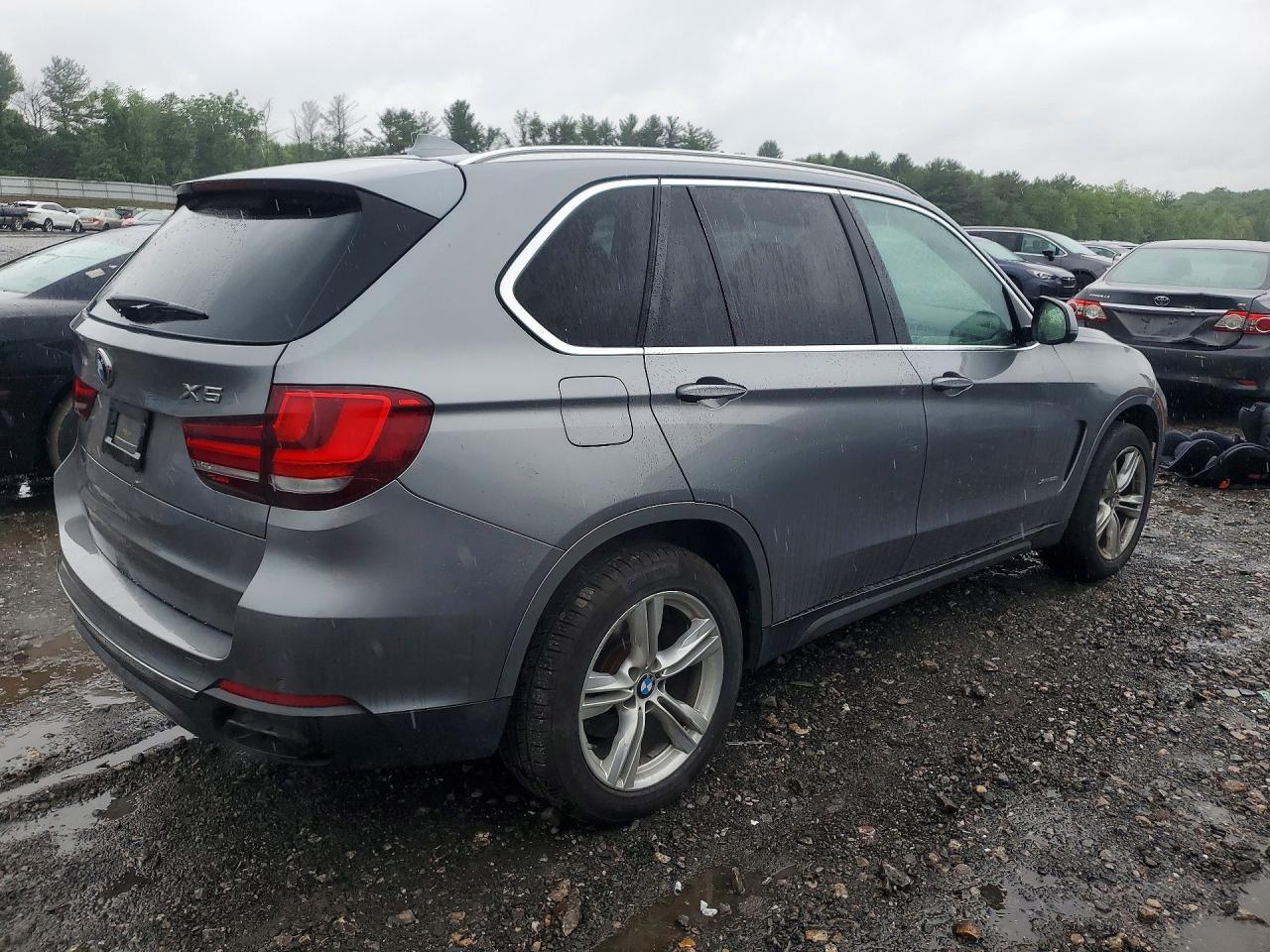 2015 BMW X5 xDrive50I - Image 3