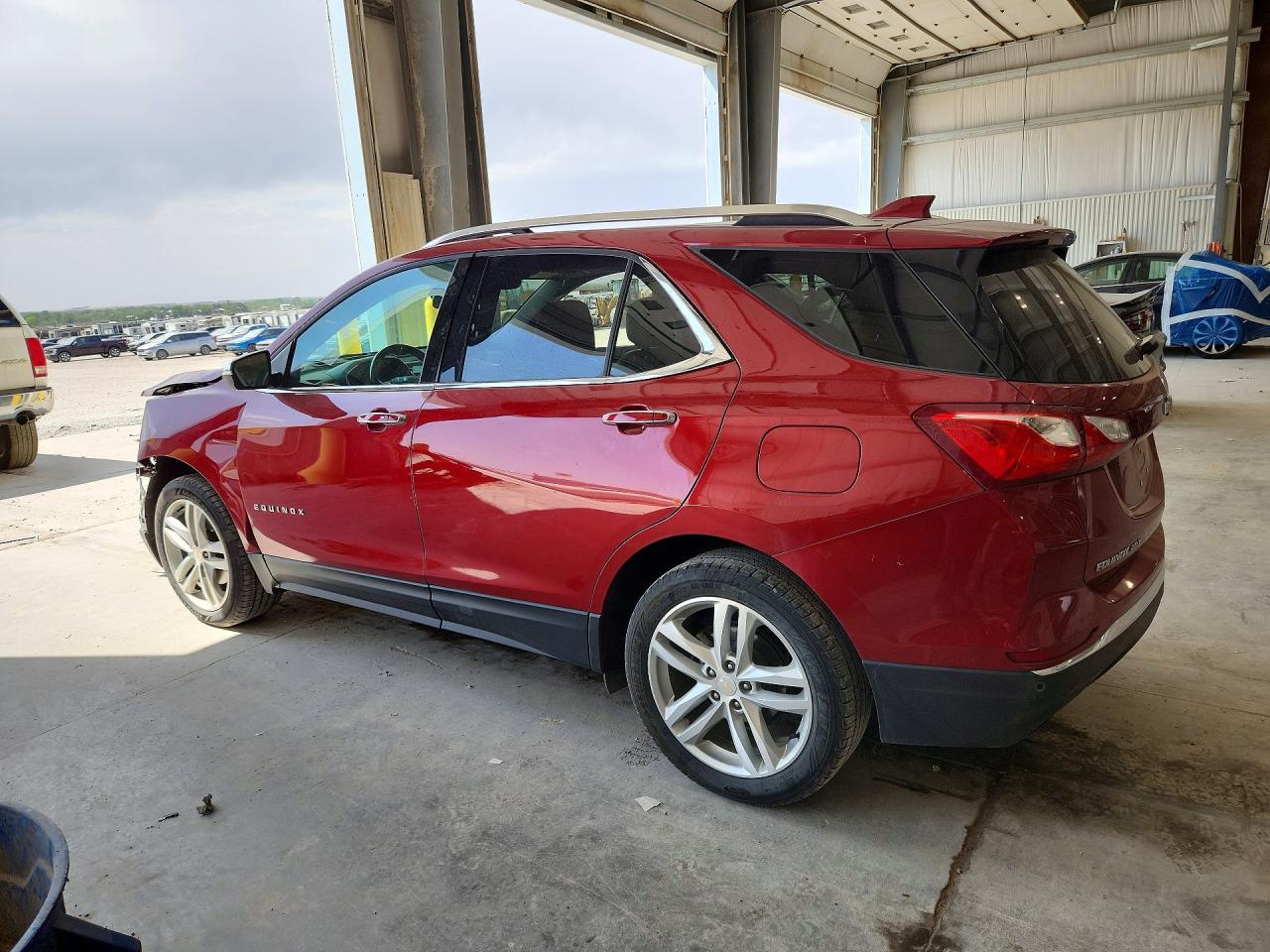 2020 Chevrolet Equinox Premier - Фото 2