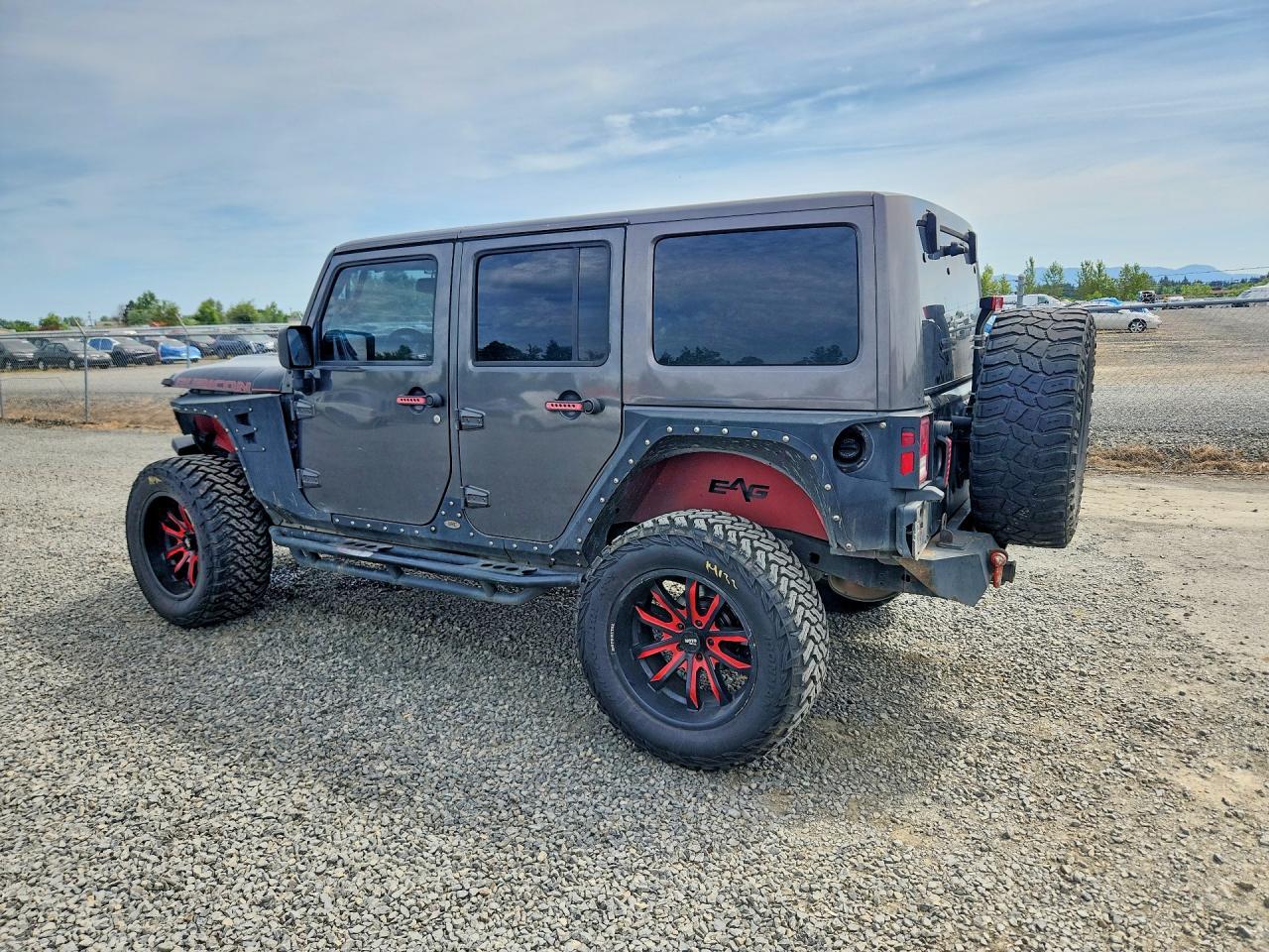 2017 Jeep Wrangler Unlimited Rubicon - Image 2