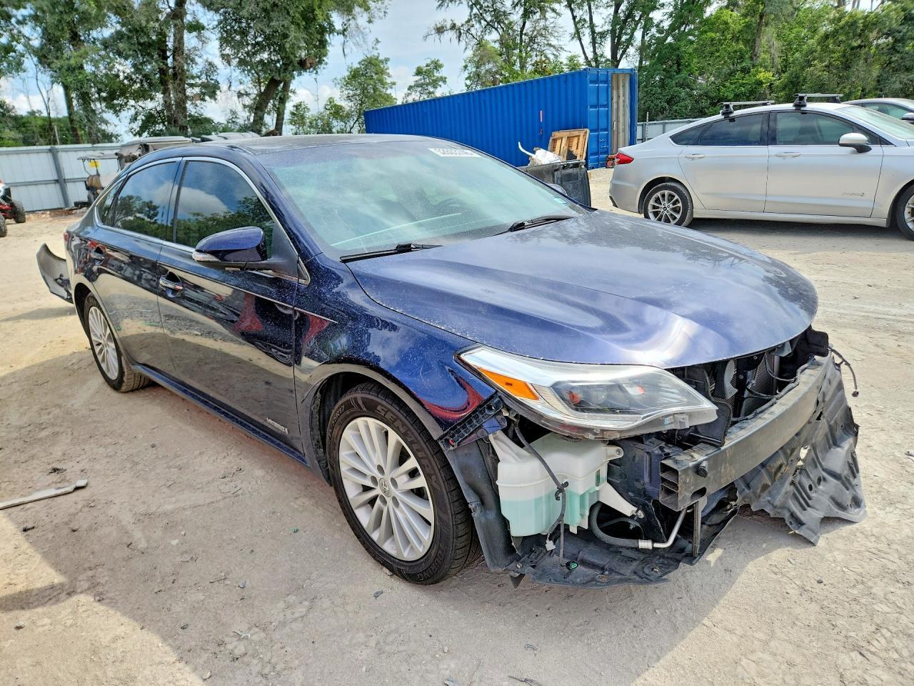 2013 Toyota Avalon Hybrid Limited - Image 4