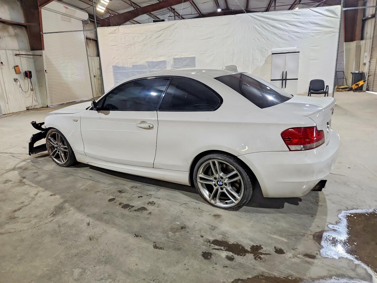 2011 BMW 135 I - Image 2