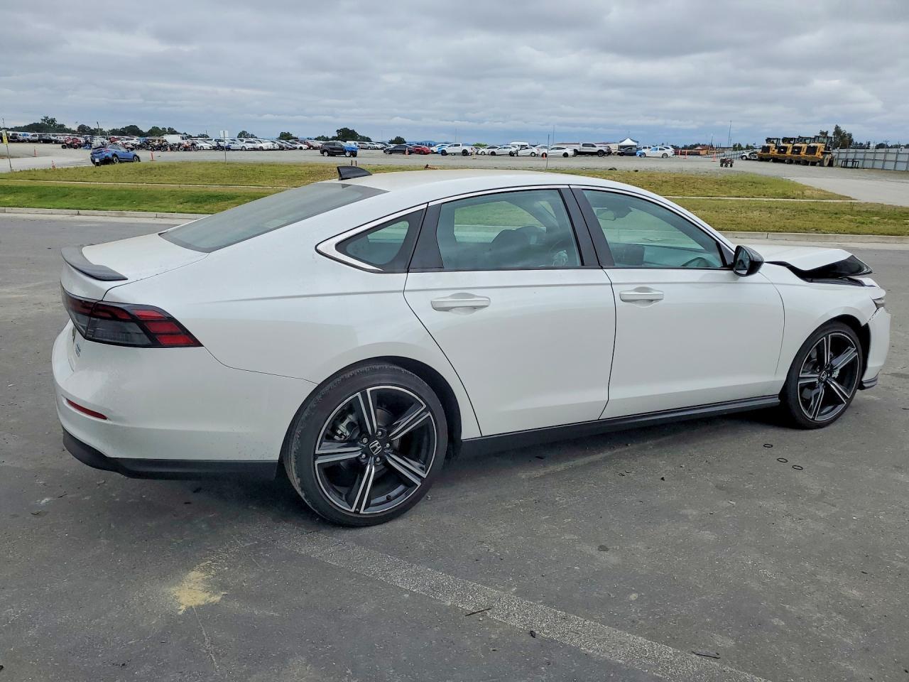 2025 Honda Accord Hybrid Sport - Фото 3