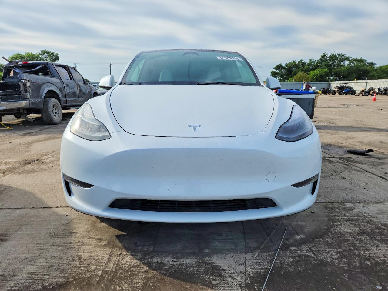2023 Tesla Model Y - Фото 5