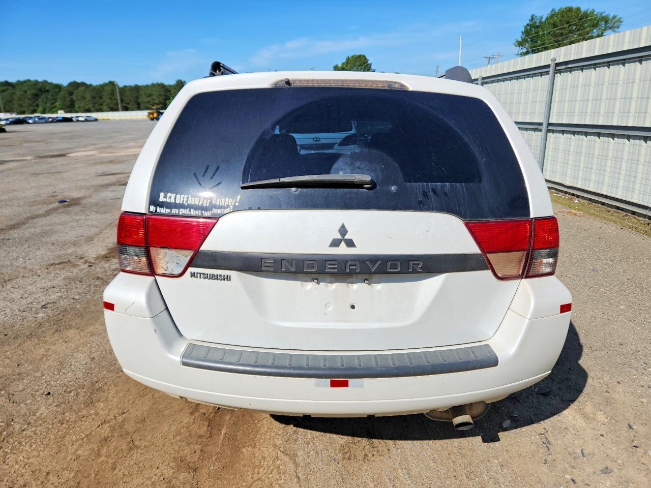 2011 Mitsubishi Endeavor Ls - Image 6