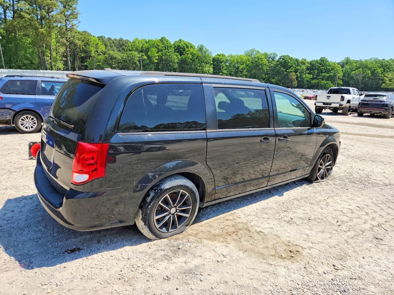 2018 Dodge Grand Caravan Sxt - Image 3