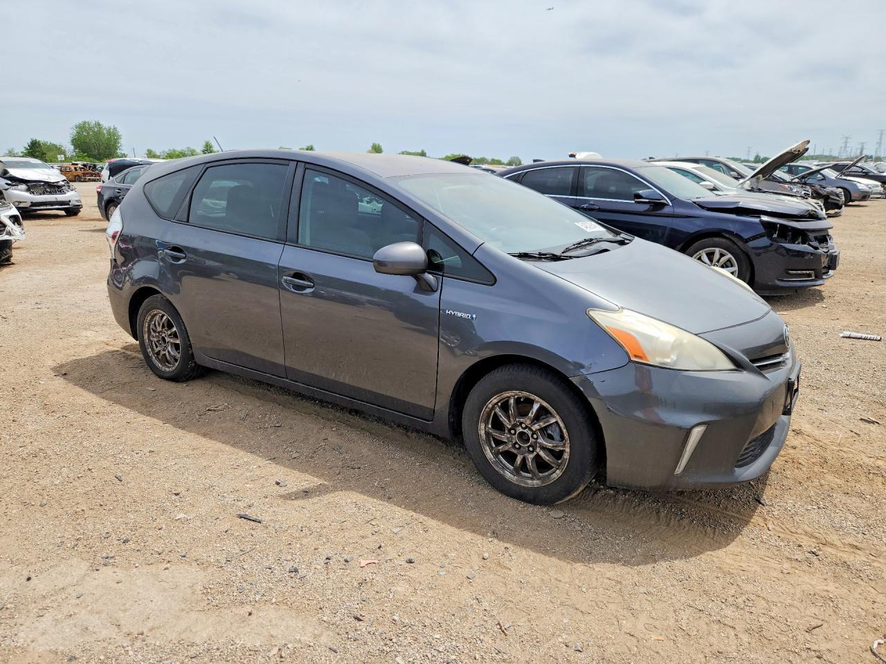 2013 Toyota Prius V Three - Фото 4