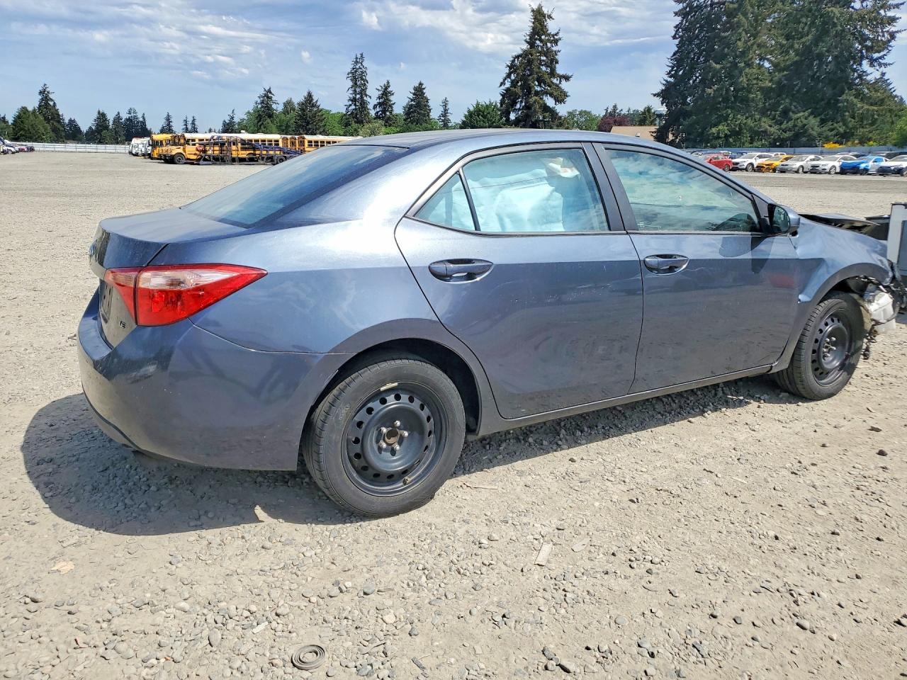 2017 Toyota Corolla Le - Фото 3