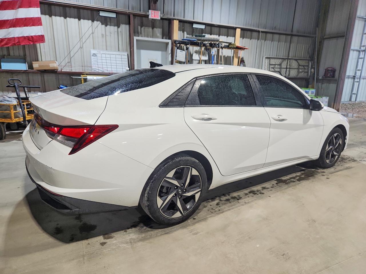 2023 Hyundai Elantra Sel - Image 3