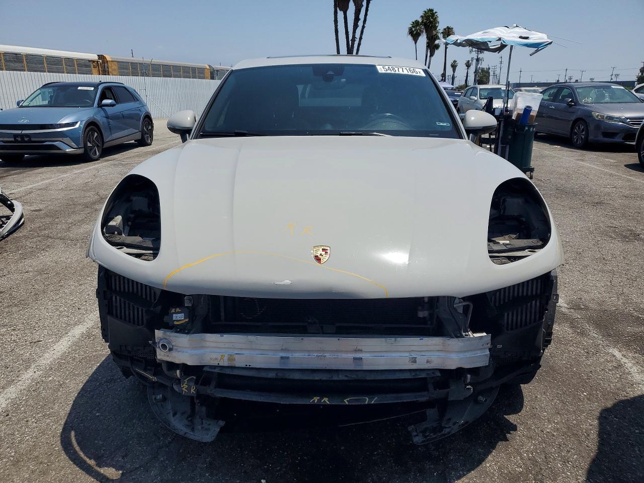 2020 Porsche Macan S - Image 5