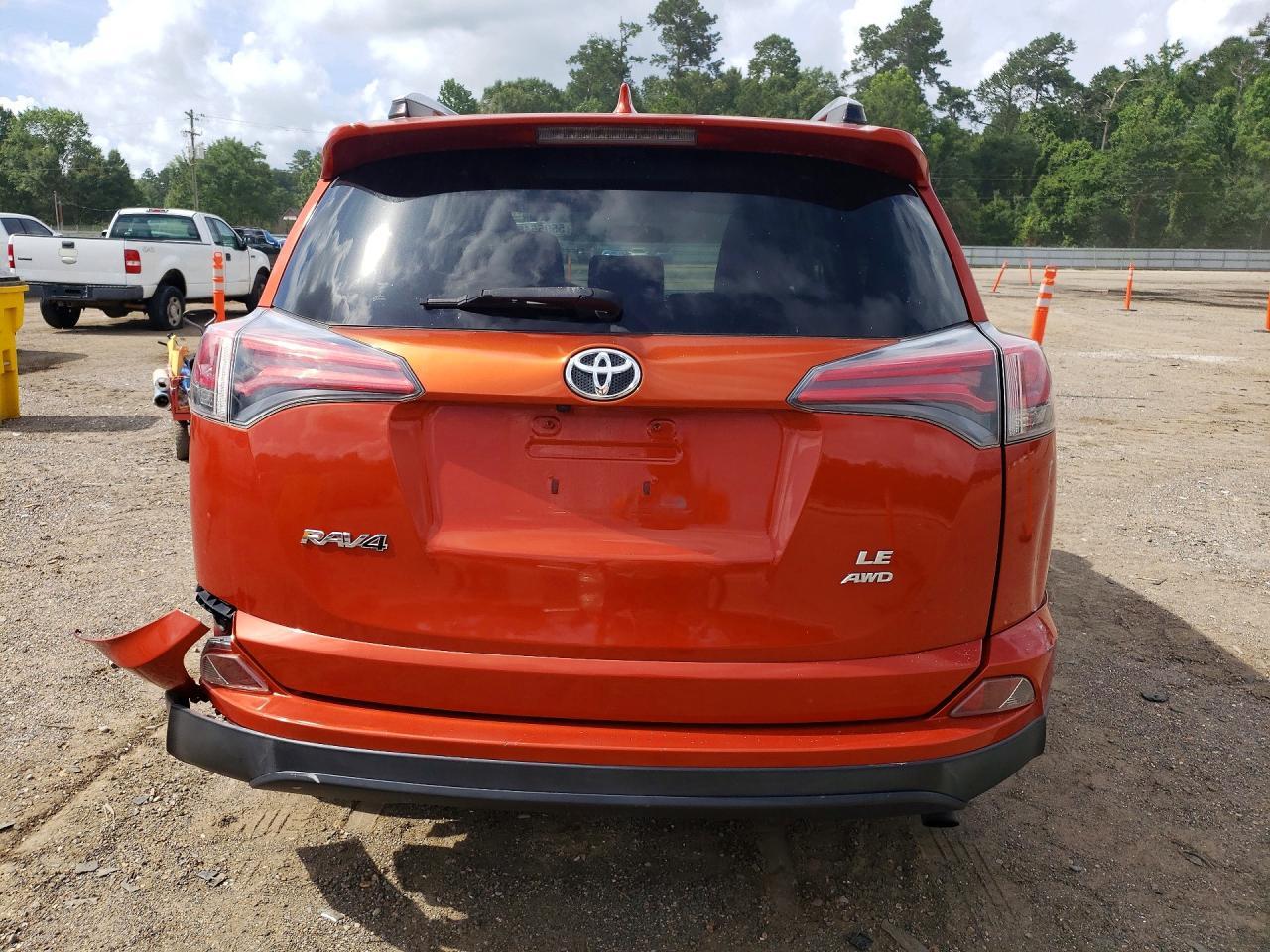 2016 Toyota Rav4 Le - Image 6