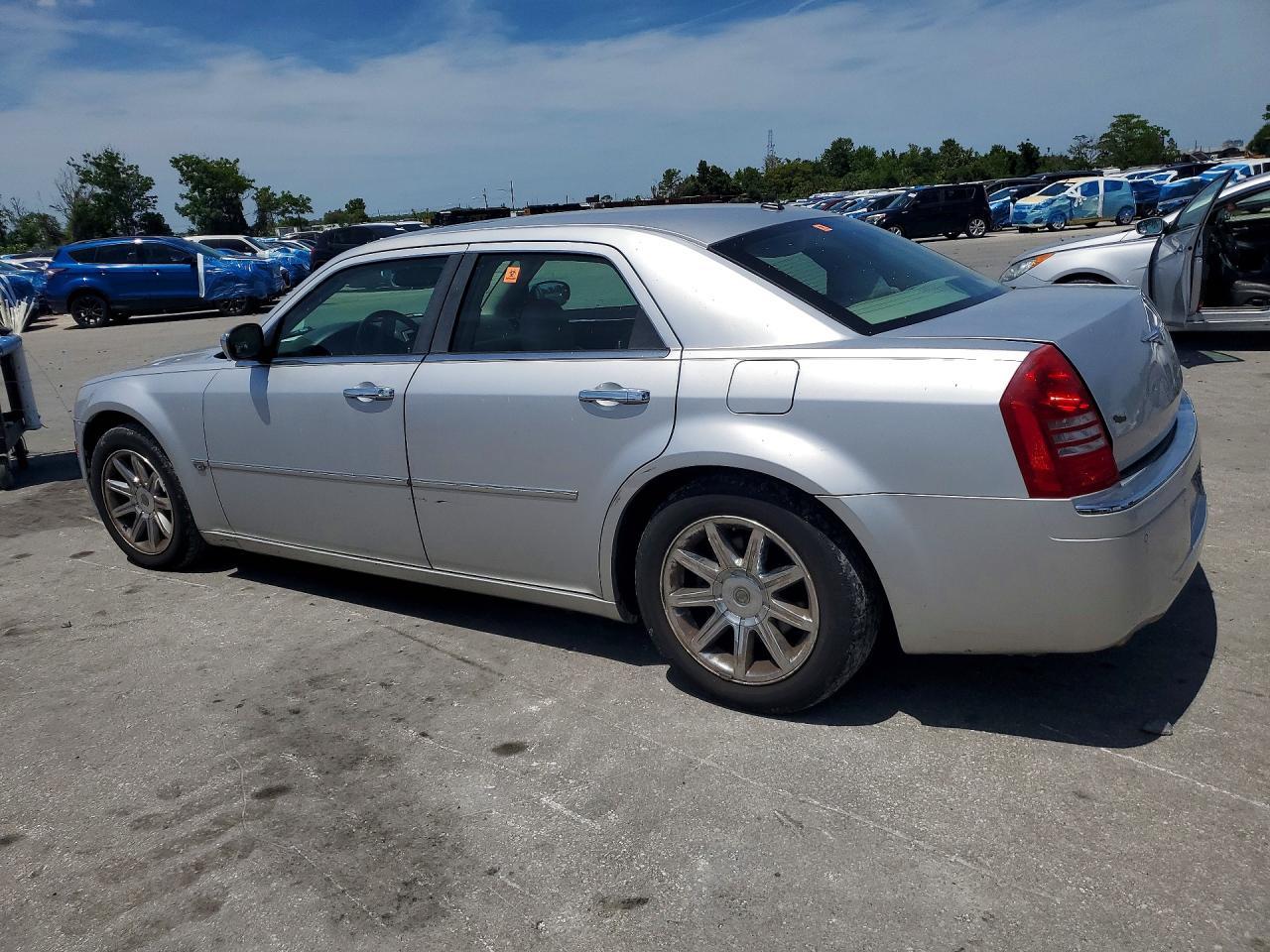 2006 Chrysler 300C - Image 2