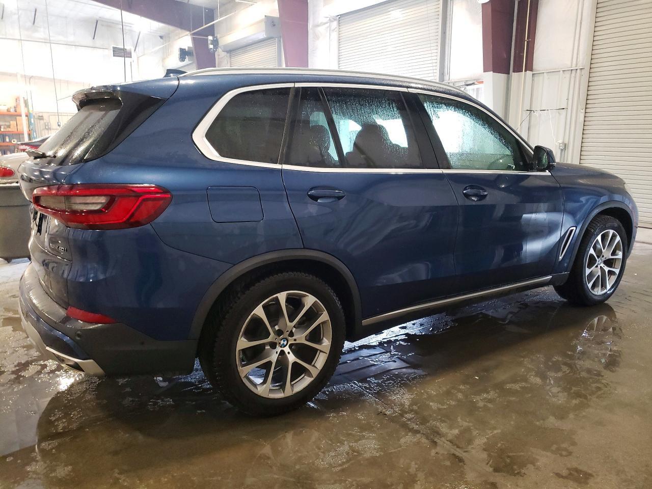 2020 BMW X5 xDrive40I - Фото 3