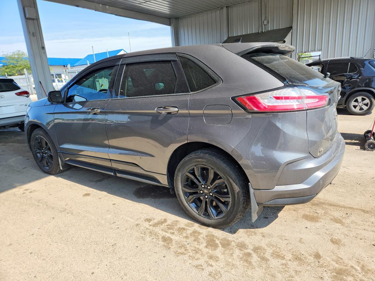 2022 Ford Edge Se - Фото 2