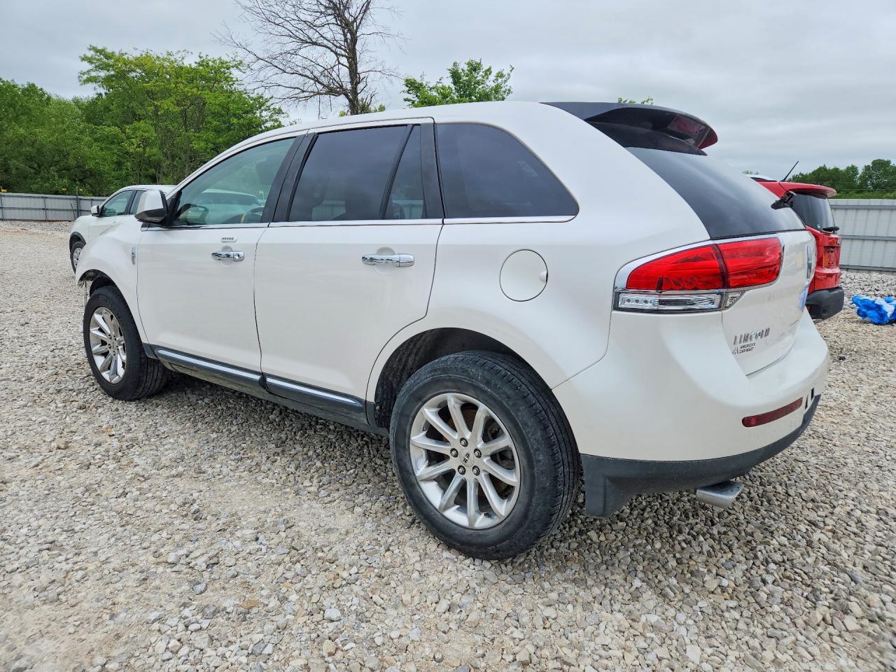 2011 Lincoln Mkx - Фото 2