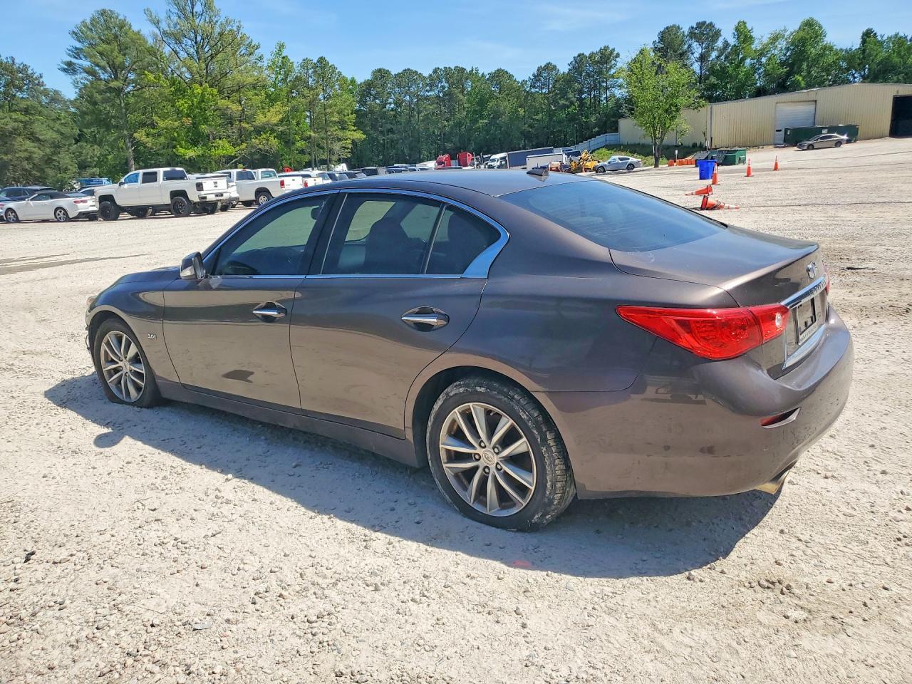 2017 Infiniti Q50 3.0T Premium - Фото 2