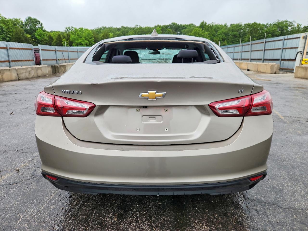 2022 Chevrolet Malibu Lt - Фото 6