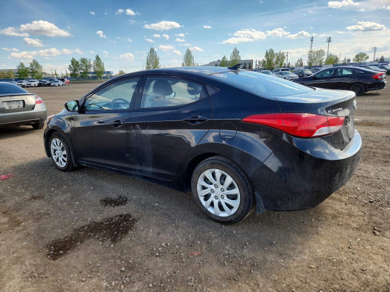 2013 Hyundai Elantra Gls - Image 2