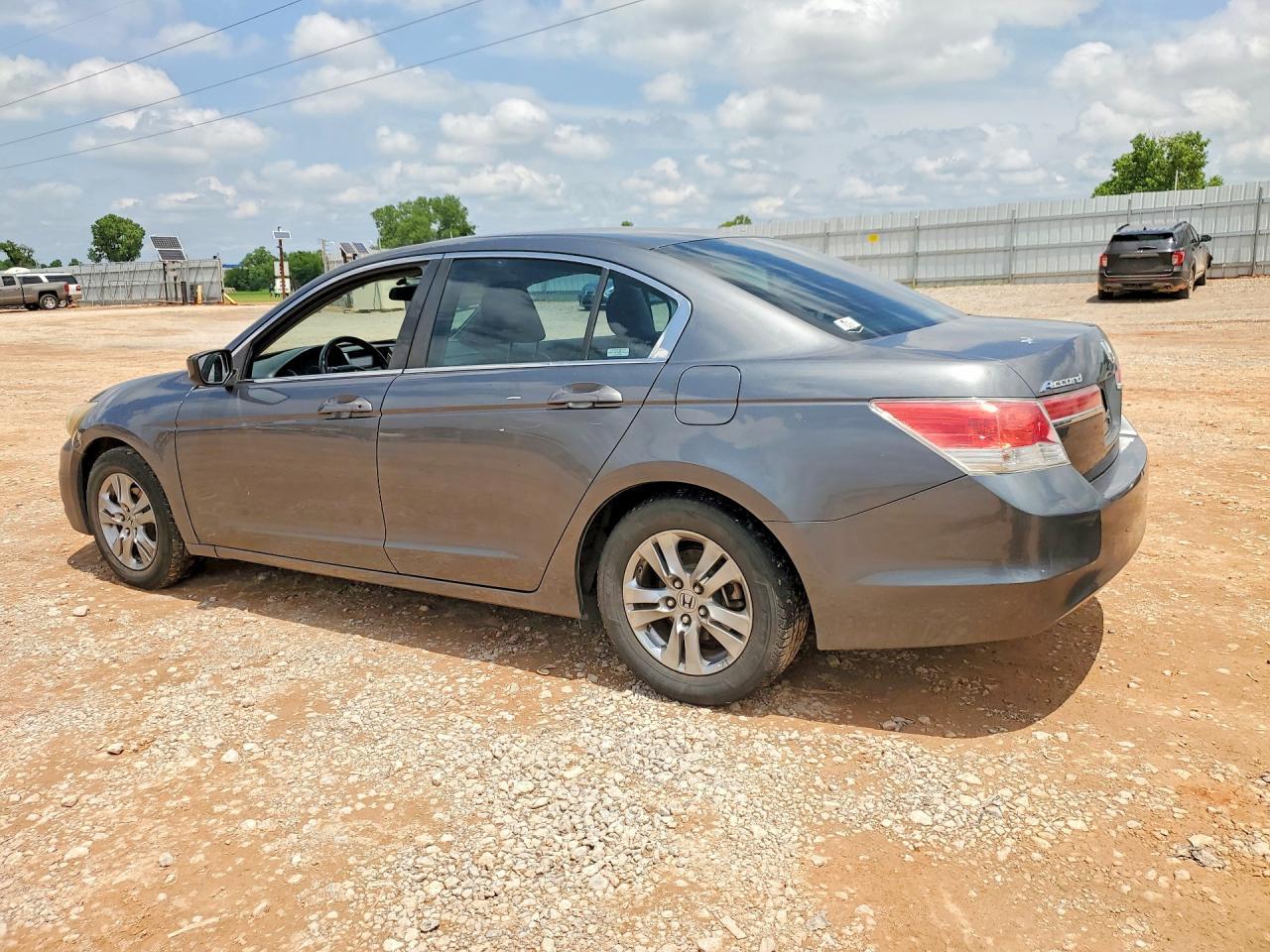 2011 Honda Accord Se - Image 2