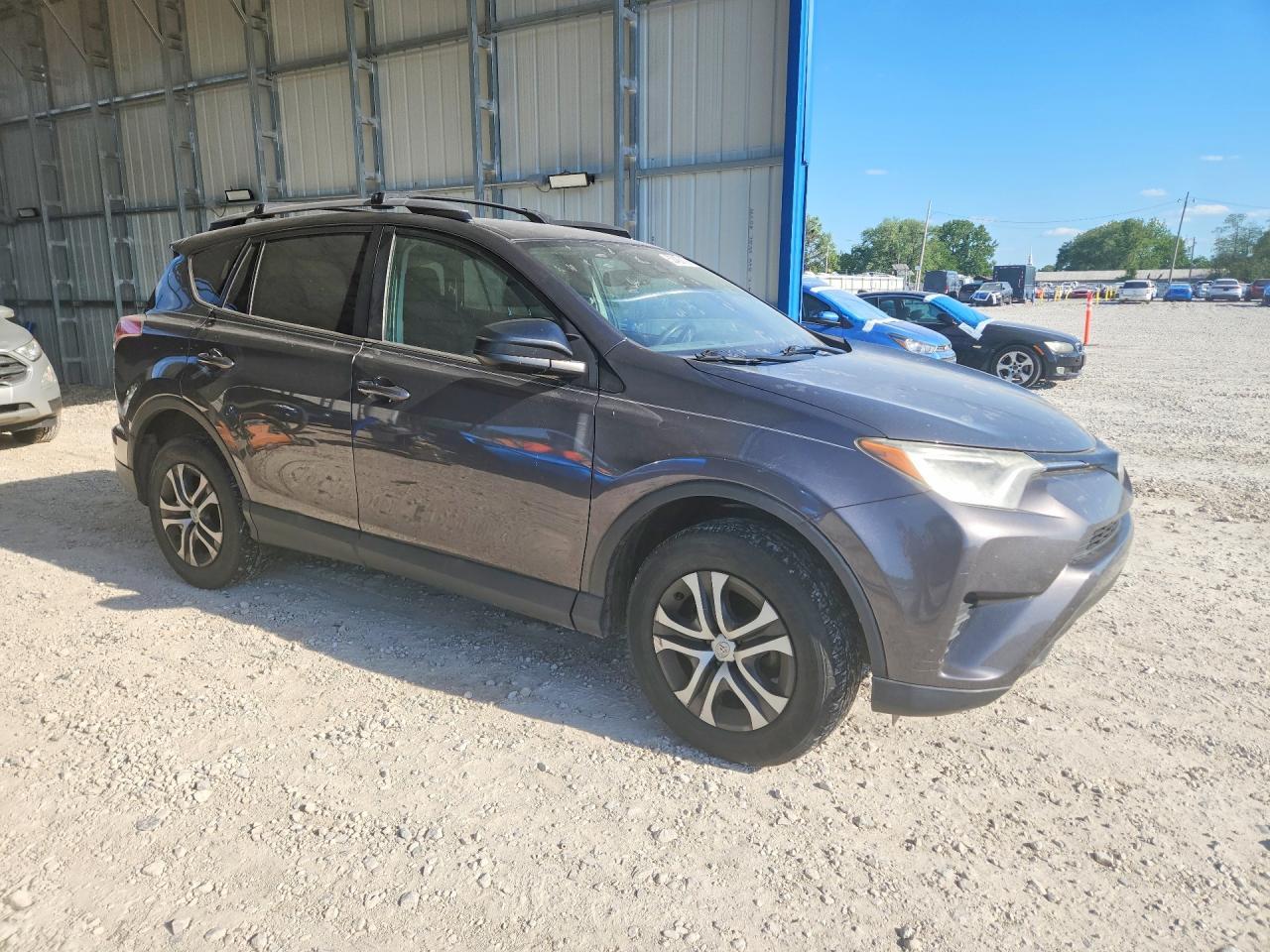 2017 Toyota Rav4 Le - Фото 4