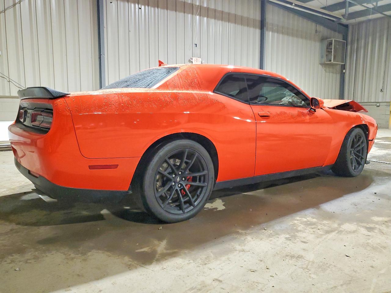 2020 Dodge Challenger R - Фото 3