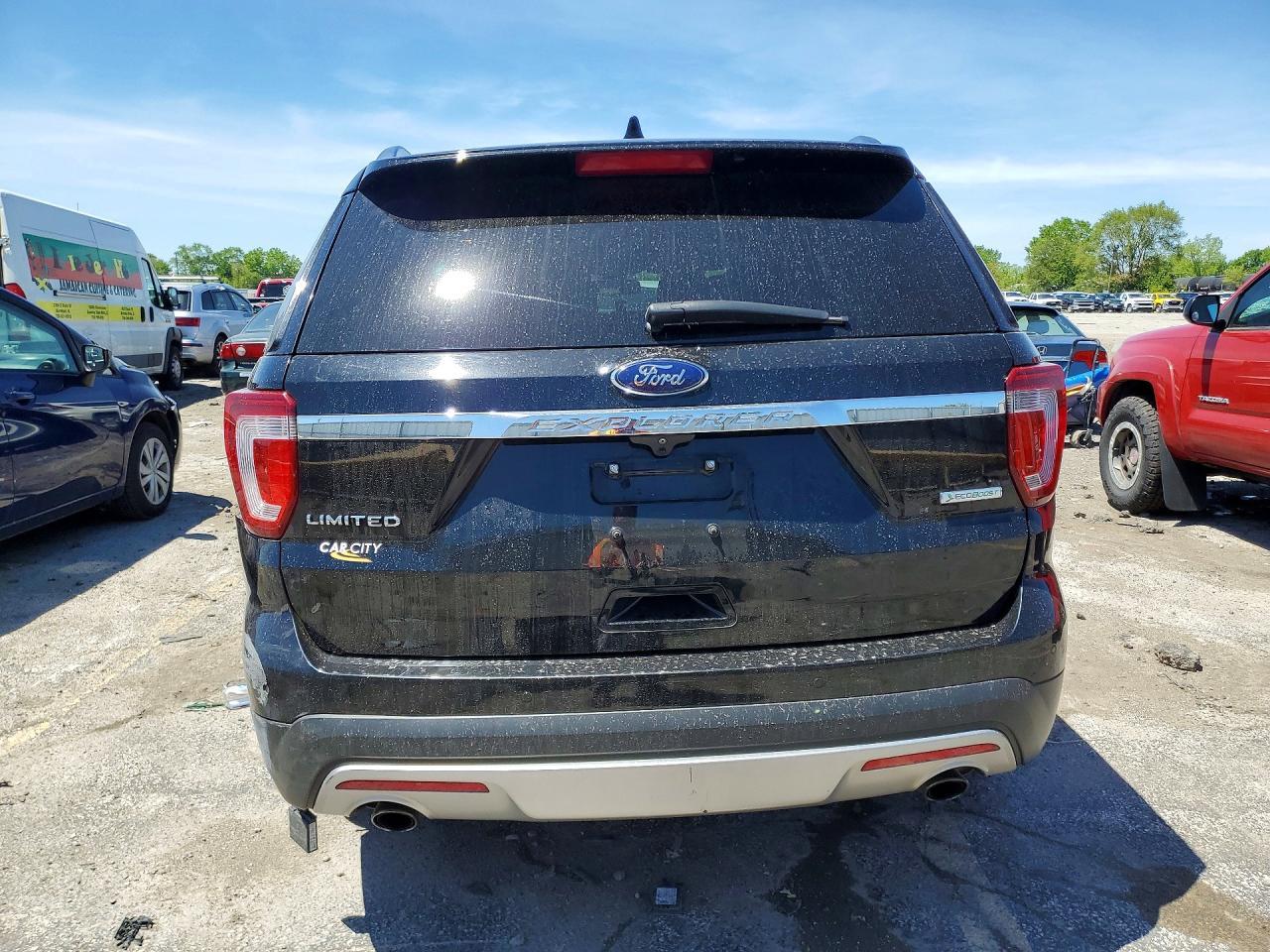 2017 Ford Explorer Limited - Image 6