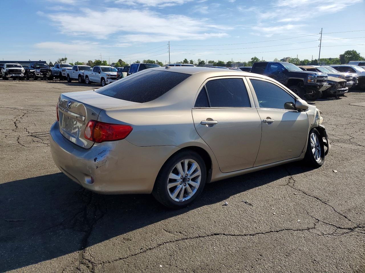 2009 Toyota Corolla Le - Image 3