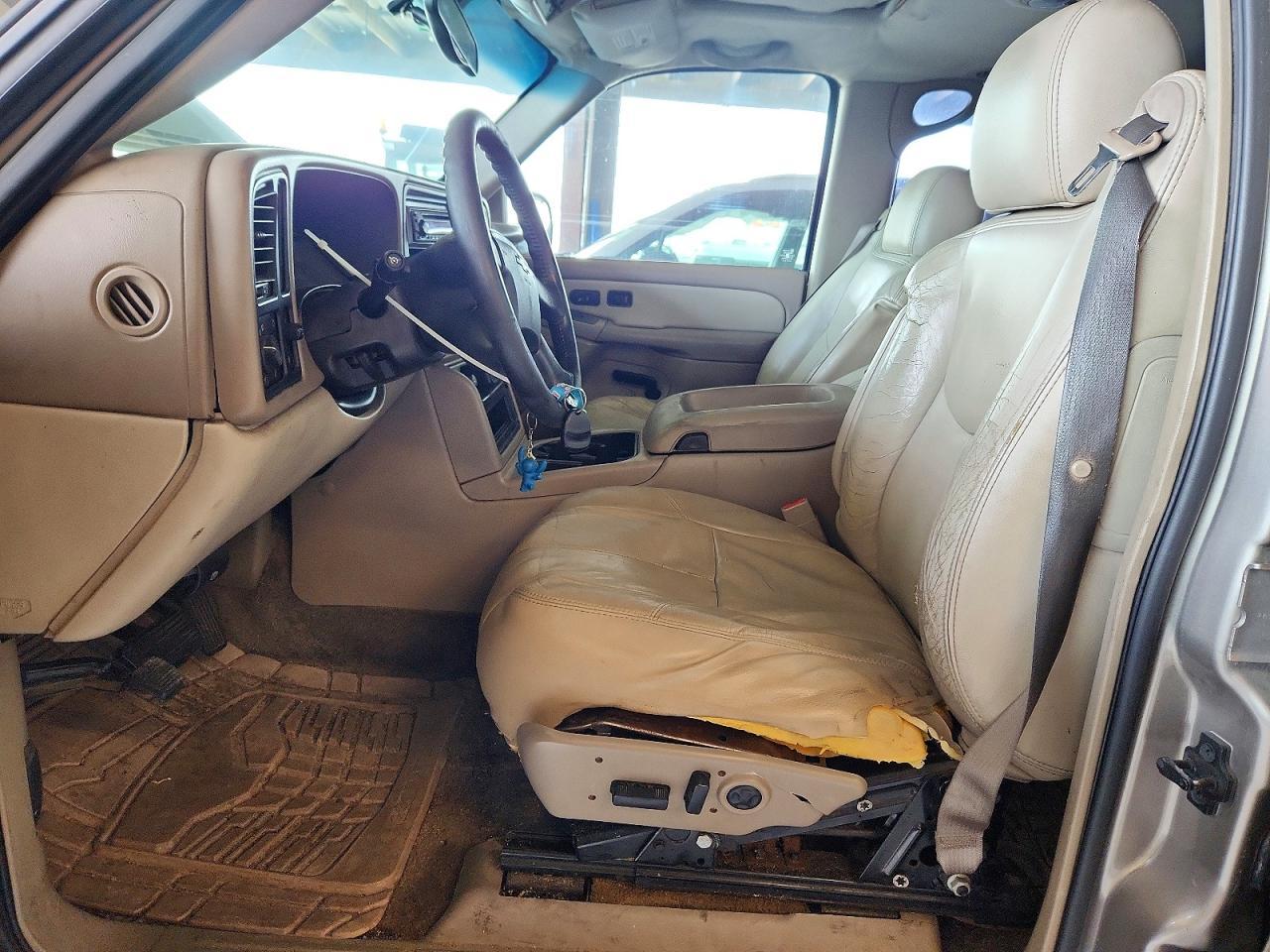 2004 Chevrolet Tahoe C1500 - Фото 7