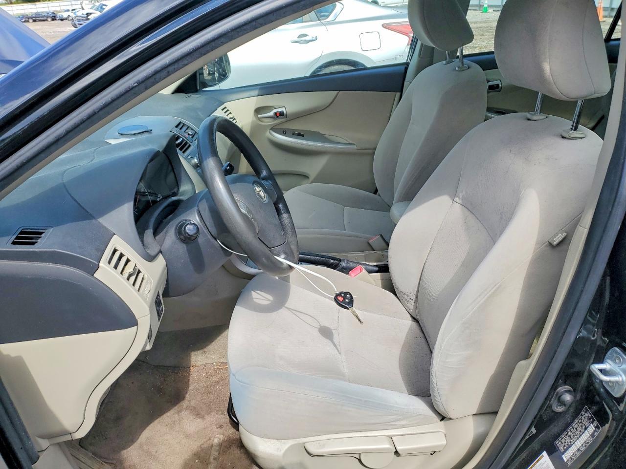 2011 Toyota Corolla Le - Фото 7