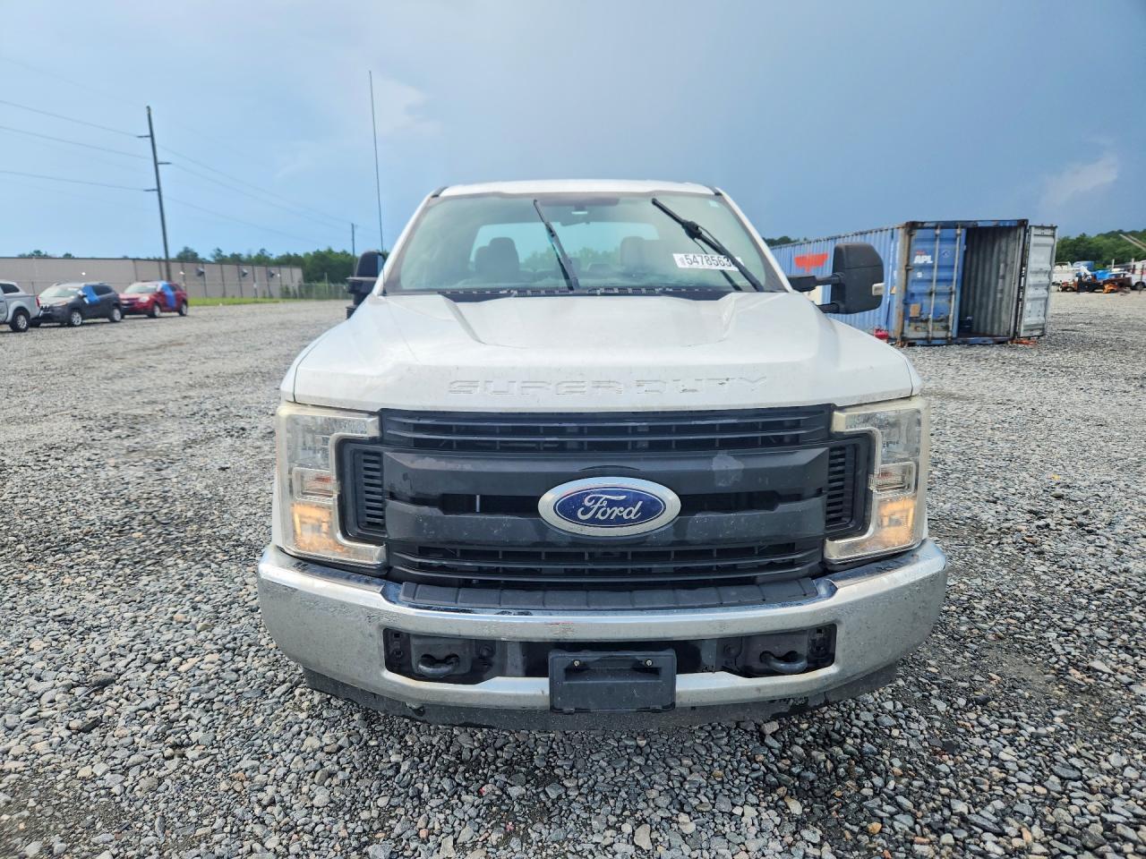 2017 Ford F250 Super Duty - Image 5