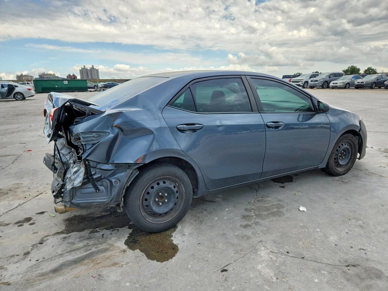 2017 Toyt Corolla - Фото 3
