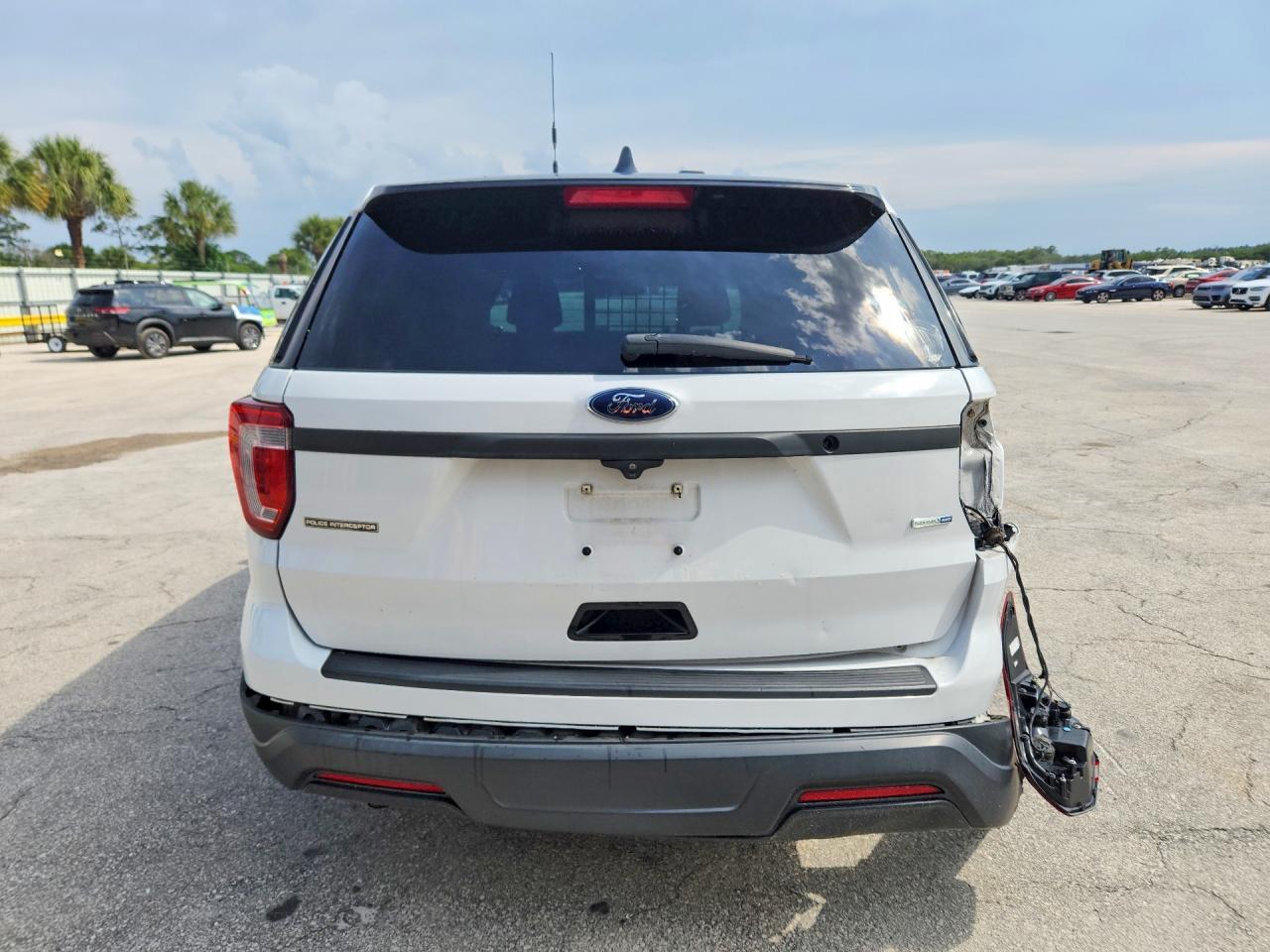 2018 Ford Explorer Police Interceptor - Фото 6