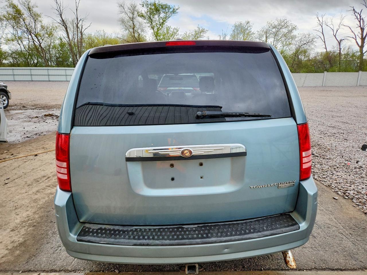 2009 Chrysler Town & Country Touring - Фото 6