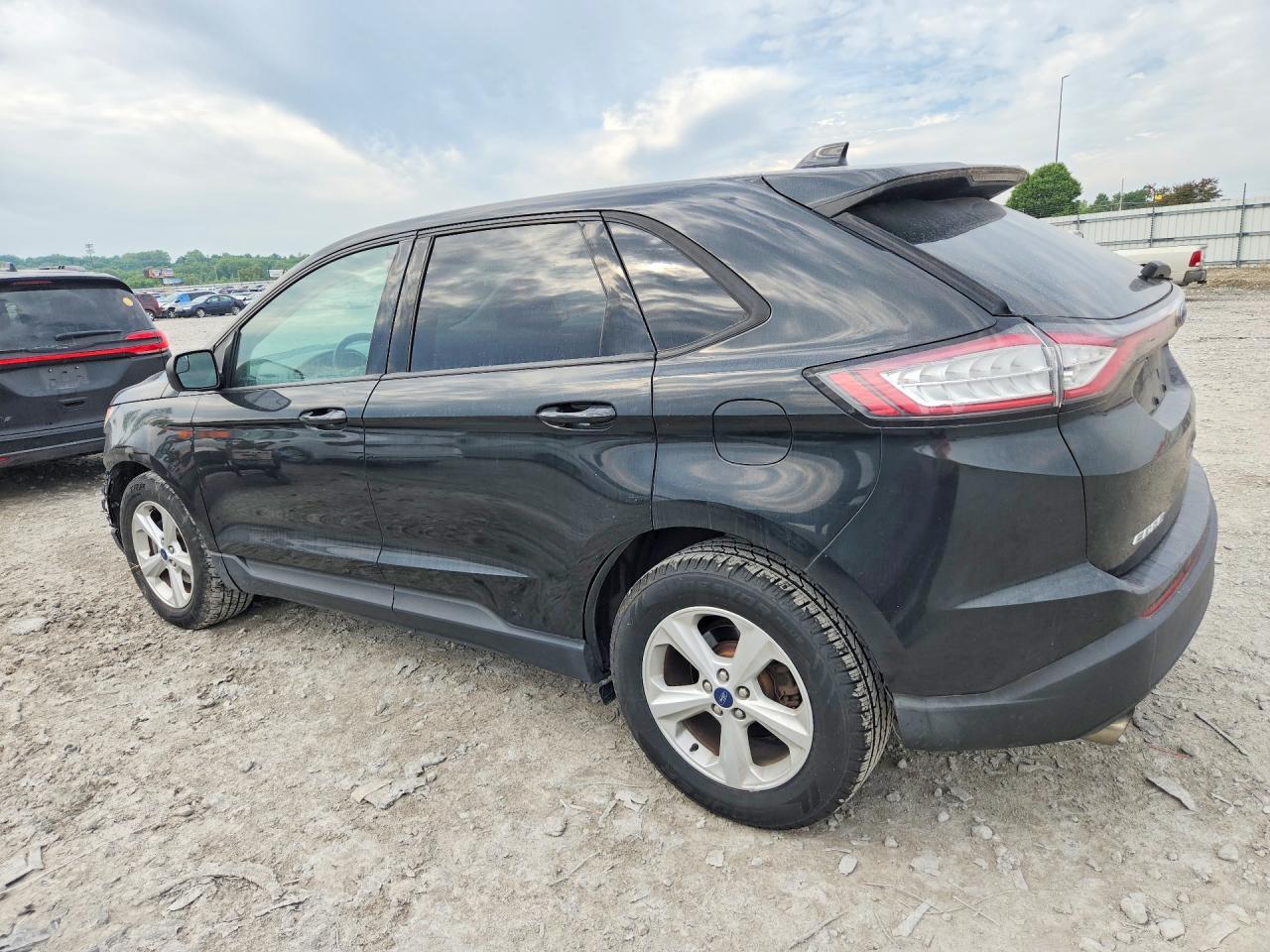 2015 Ford Edge Se - Фото 2