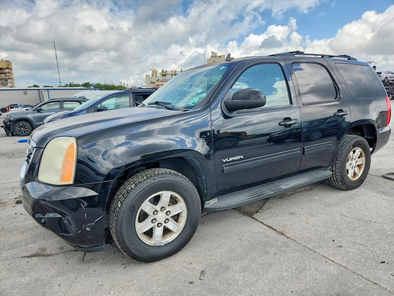 2011 GMC Yukon Sle