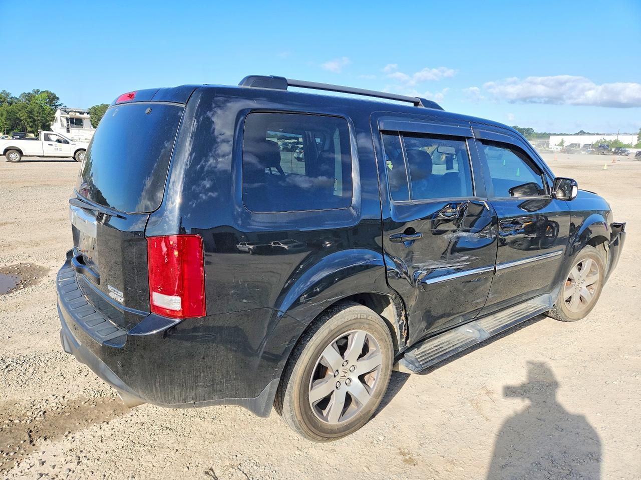2014 Honda Pilot Touring - Image 3